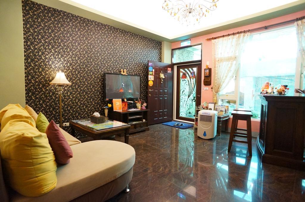 Bed and Breakfast Yaya House Jiaxin Exterior foto